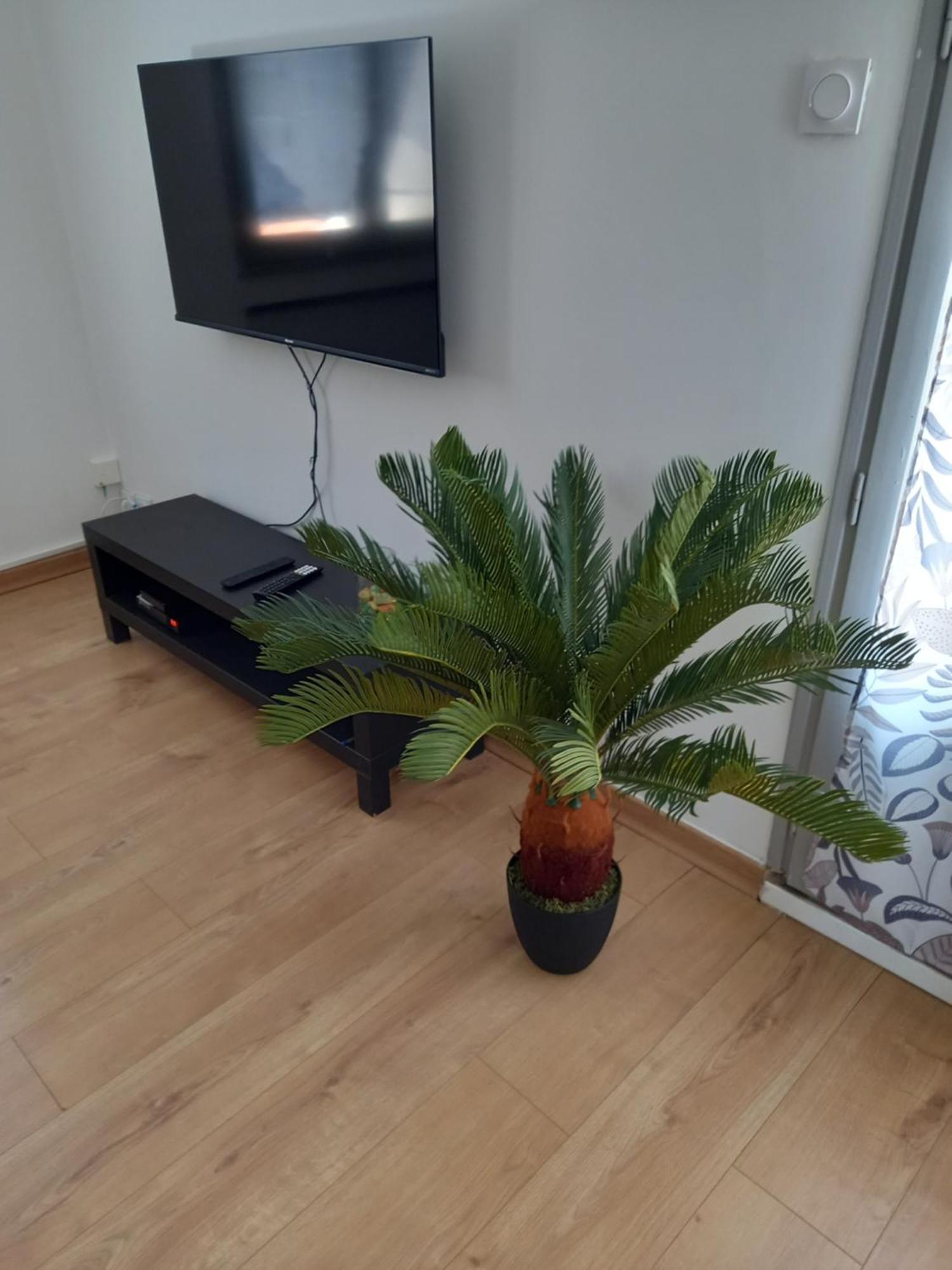 Appartement T3 En Duplex Proche Gare Sncf Avec Parking A Montélimar Extérieur photo