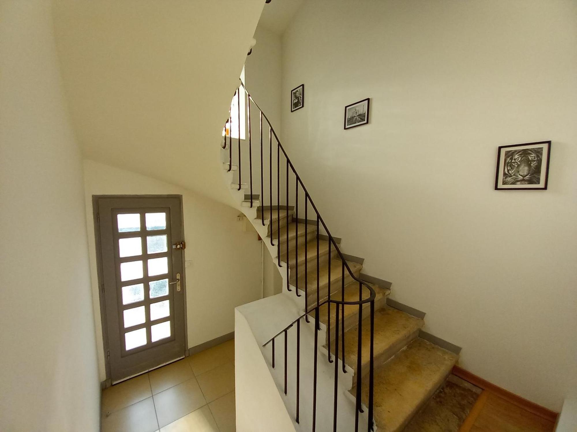 Appartement T3 En Duplex Proche Gare Sncf Avec Parking A Montélimar Extérieur photo